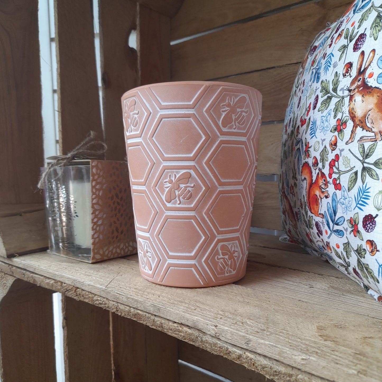 Large honeycomb plant pot